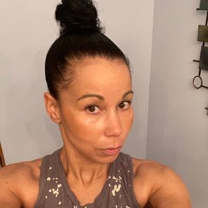 Meet your Posher, Felicia